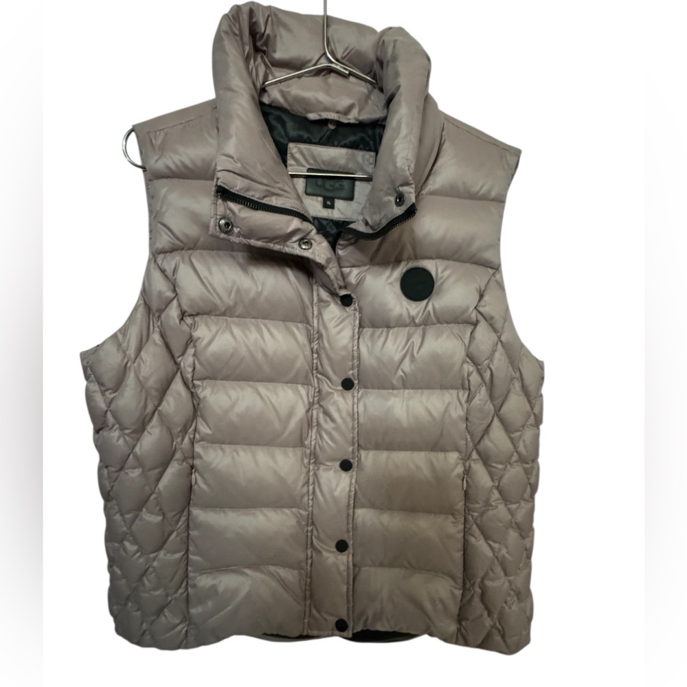 High End UGG Quilted Light Pink Puffer Vest Women’s XL MINTY